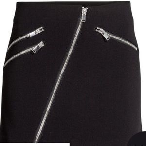 H&M Black Mini Skirt with Zipper Detail